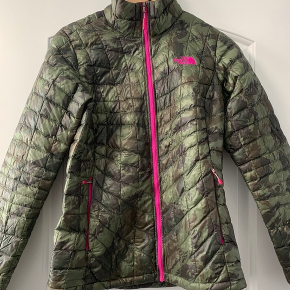 north face synthetic down jacket